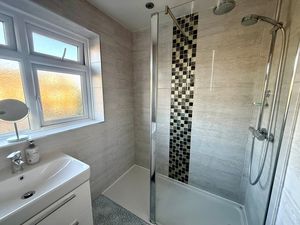 Photo 16- click for photo gallery